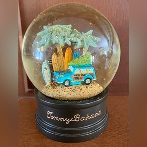 Tommy Bahama winter seen snow globe as is condition